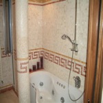Marmor Botticino - Rot Travertin - Mosaik - Badezimmer - Verkleidung - Säulen - Natursteine Projekt
